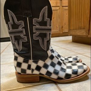 Black and White Tin Haul Womens 8.5